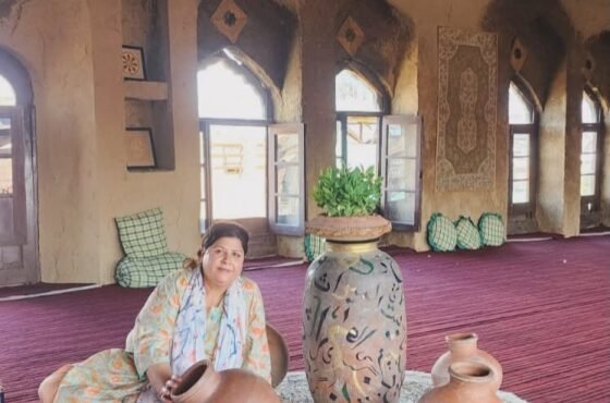 Dr. Mehjabeen Nabi Visits Bait-ul-Miras, Applauds Efforts to Preserve Kashmir’s Heritage